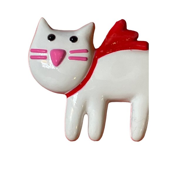 Vintage Hallmark Lapel Pin "Ready, Willing And Loveable" Valentine's White Cat - Picture 4 of 6